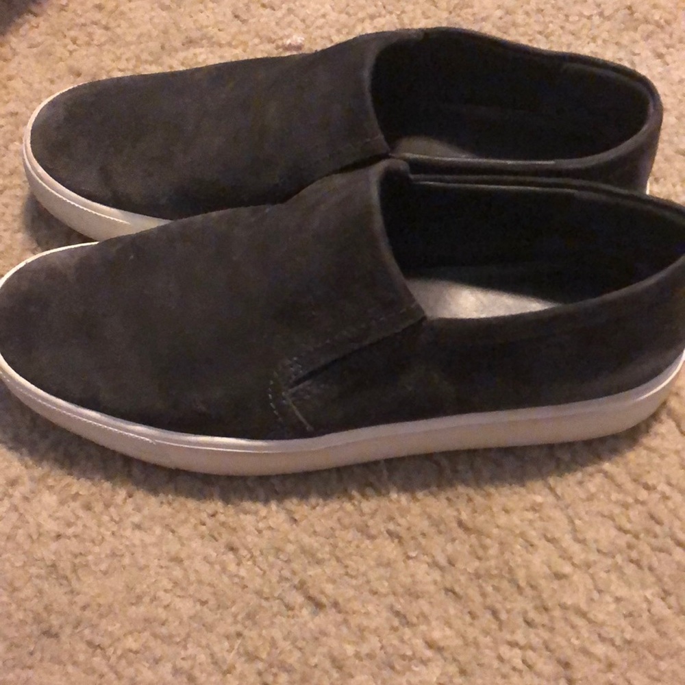VINCE SLIP ONS